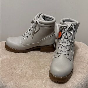 Lugz Women's Flirt Hi Zip Boots